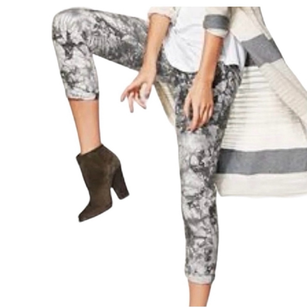 Women's Cabi Tie Dye Marble Gray And White Joggers Size xs and small